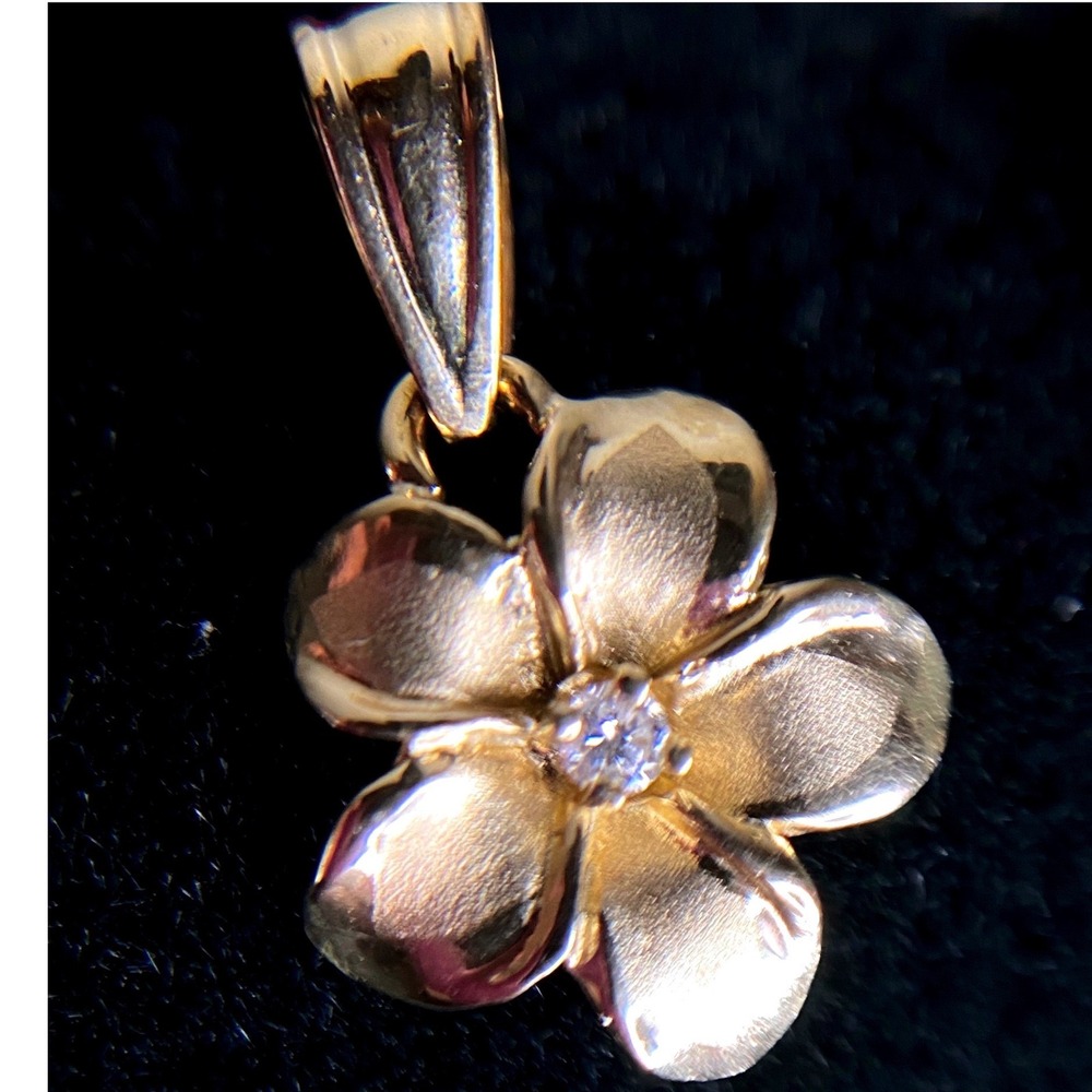 Hawaiian Aristika 14k Yellow Gold Plumeria Flower Pendant with Diamond Center
